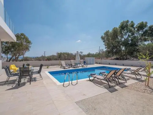 Beautiful 5 Star Holiday Villa in a Prime Location in Protaras, Book Early To Secure Your Dates, Protaras Villa 1250