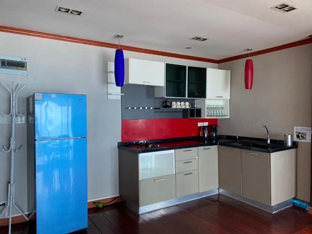 Le Petit Saint Tropez Beach Resort Khanom