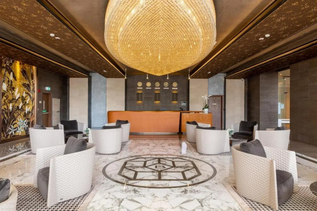 The Bentley Luxury Hotel & Suites