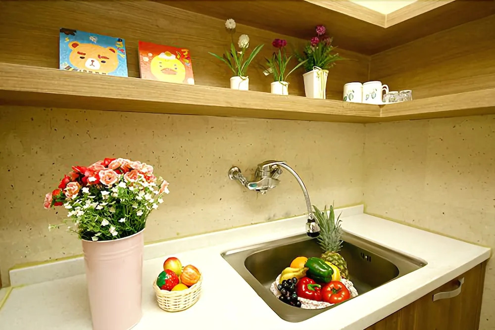 Yangyang Freesia Pension
