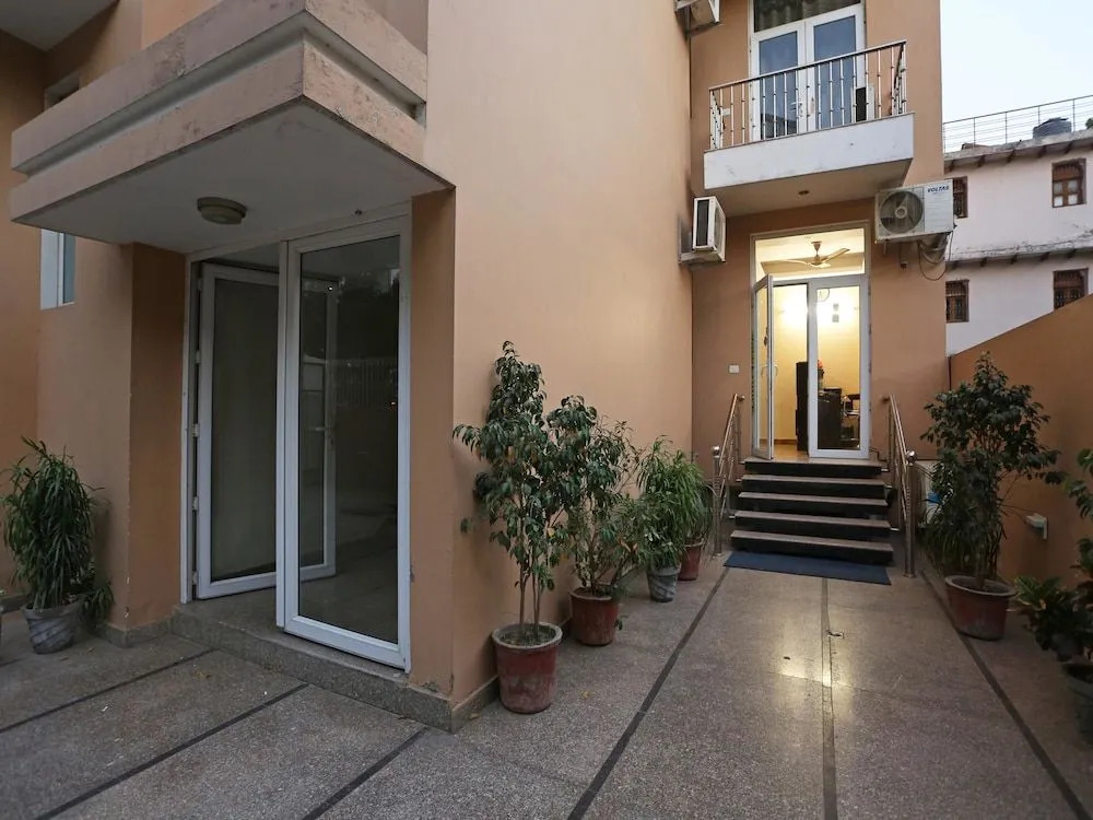 OYO 429 Hotel Kisna Residency