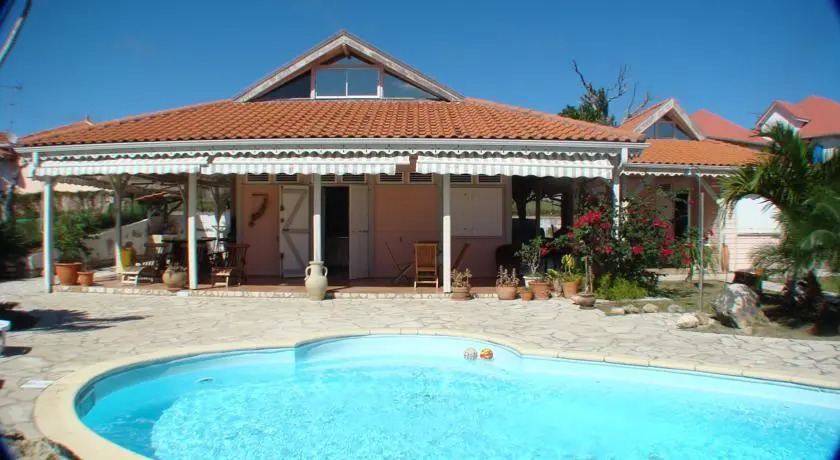 Villa Mahogany