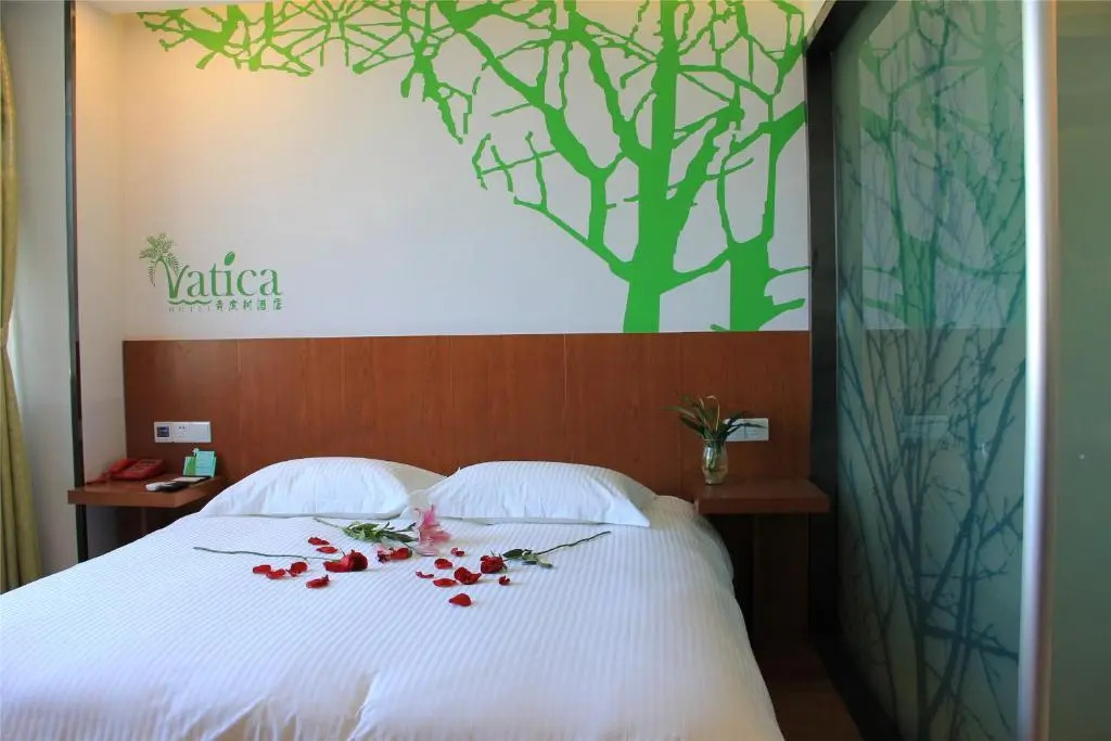 Vatica Jiuquan Eastern Bus Station Hotel