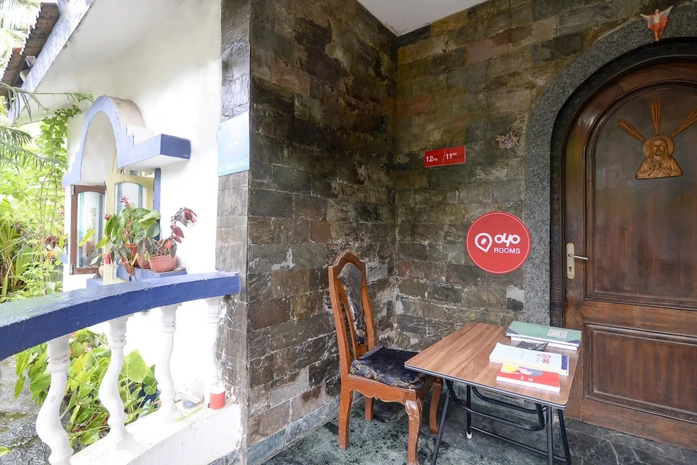 OYO 2074 StayOut Hotel Aston Ajoy Home Comfort