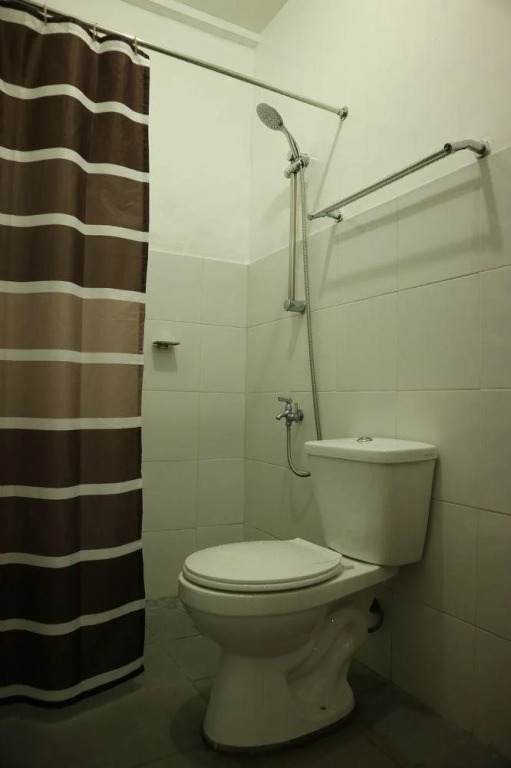Anniesville Condotel