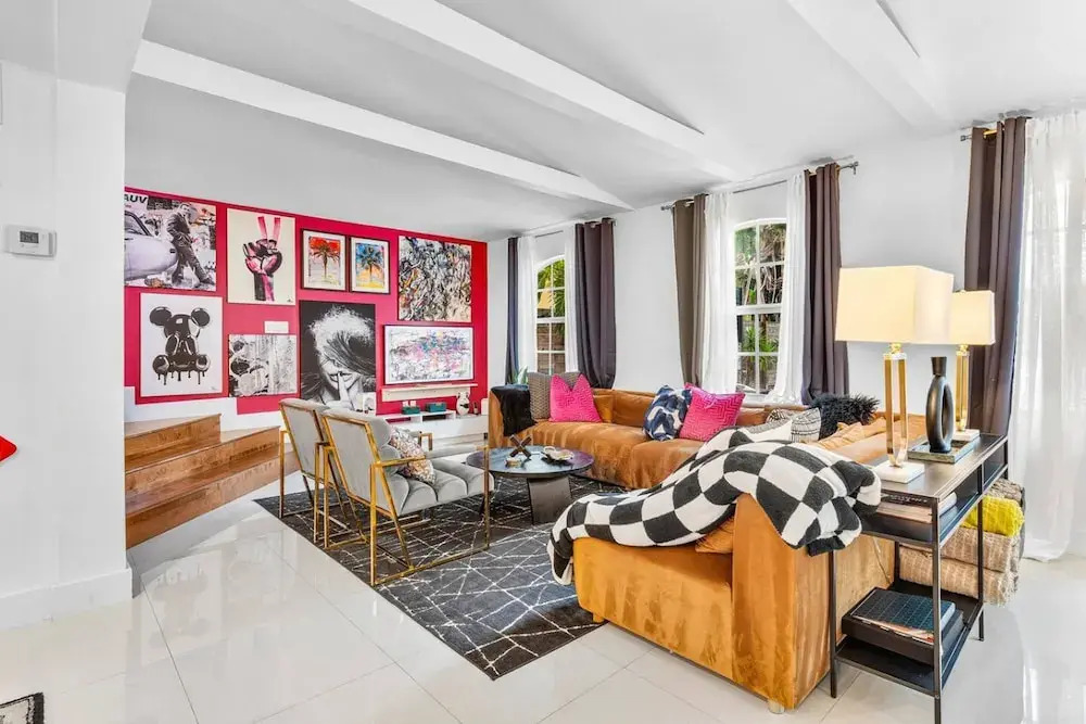 Luxe 5BR 4BA Heated Pool 10 Min to Beach BBQ