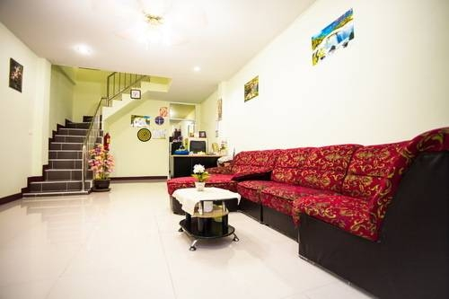 Baan Prasert Guesthouse