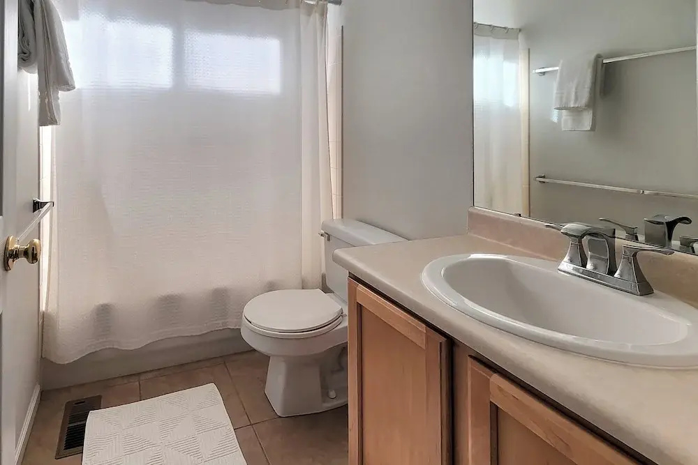 Littleton Home w/ Deck - 24 Mi to Denver!