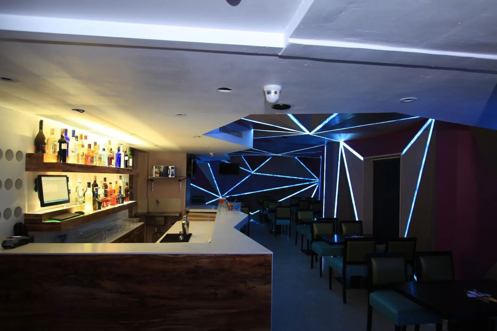 La Woods Hotel