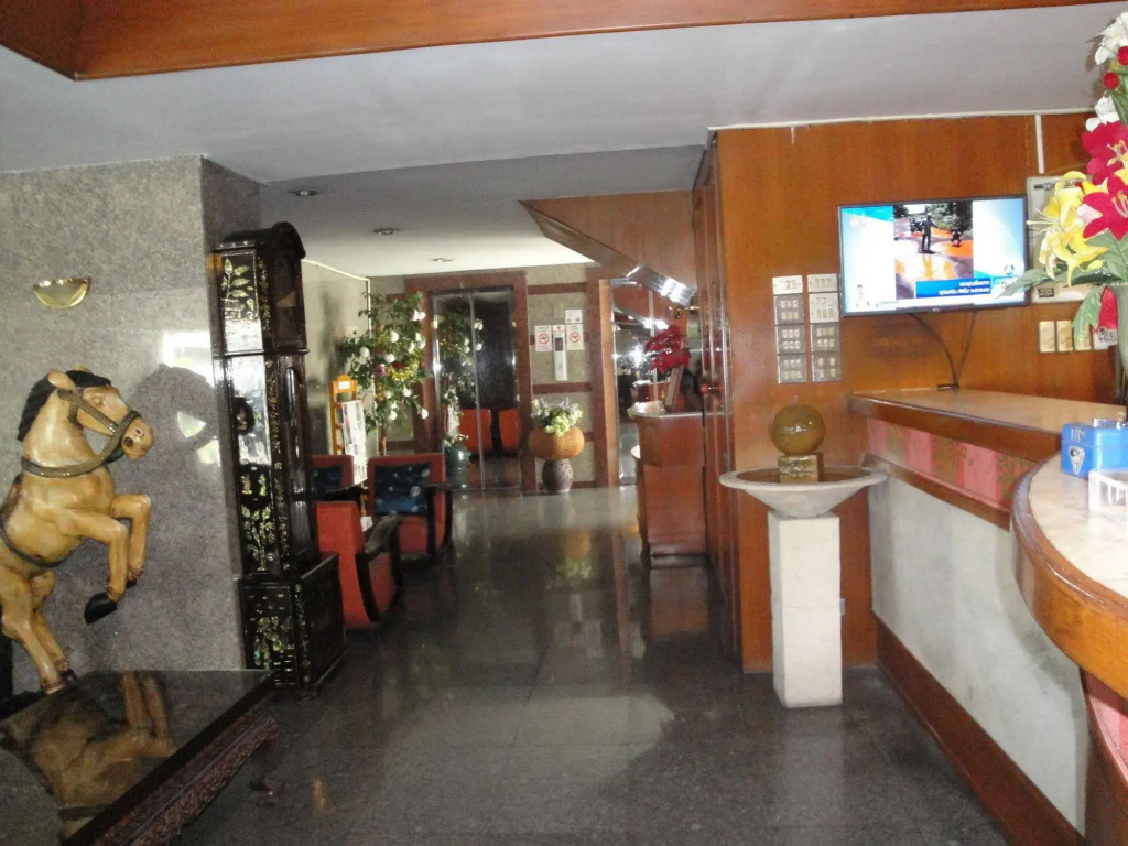 Interchange Tower Serviced Apartment - SHA Extra Plus