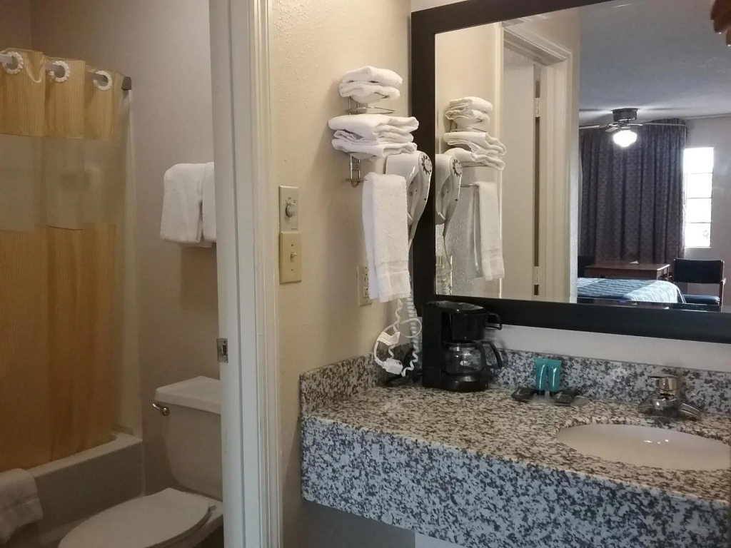 Americas Best Value Inn Blue Ridge