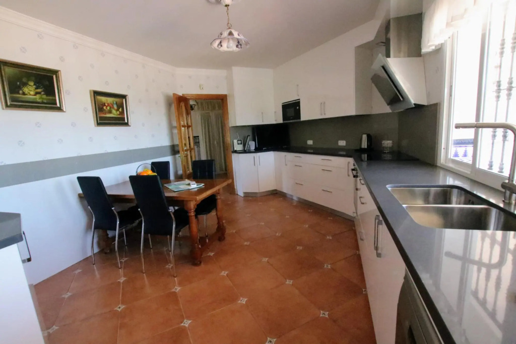 TESS Villa El Oasis