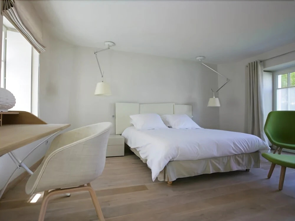 L'Annexe Des Portes