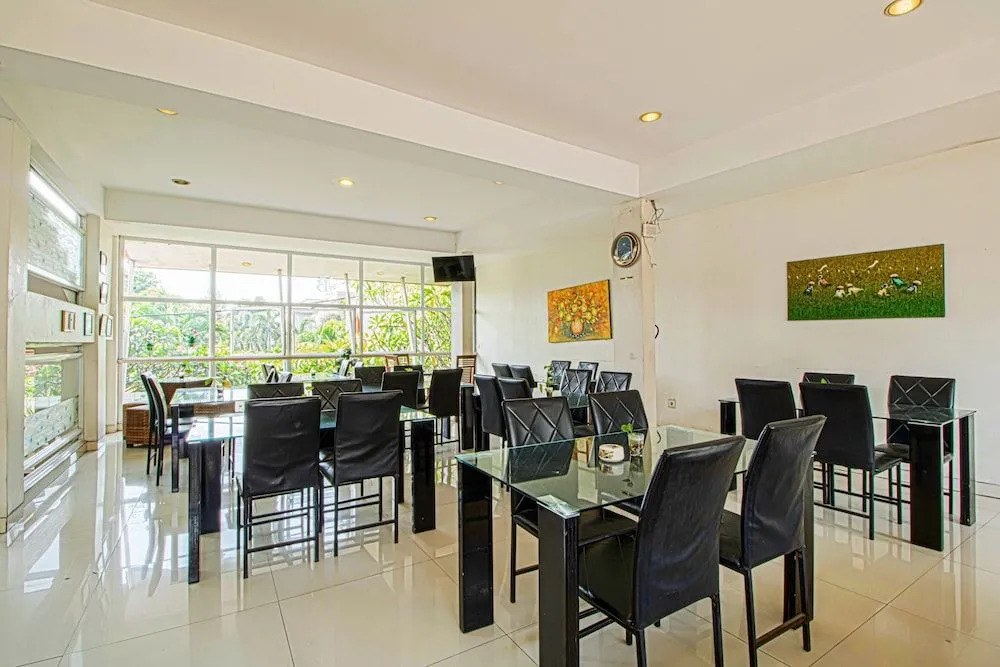 Altara Rooms