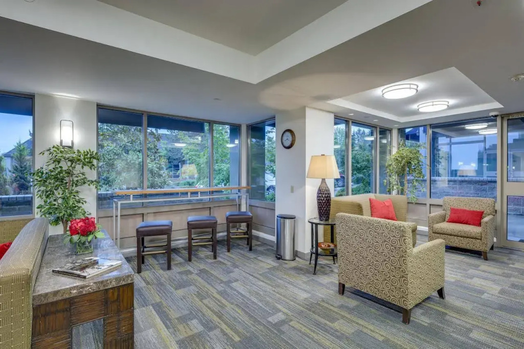 Marshall Suites Bainbridge Island, SureStay Collection by BW
