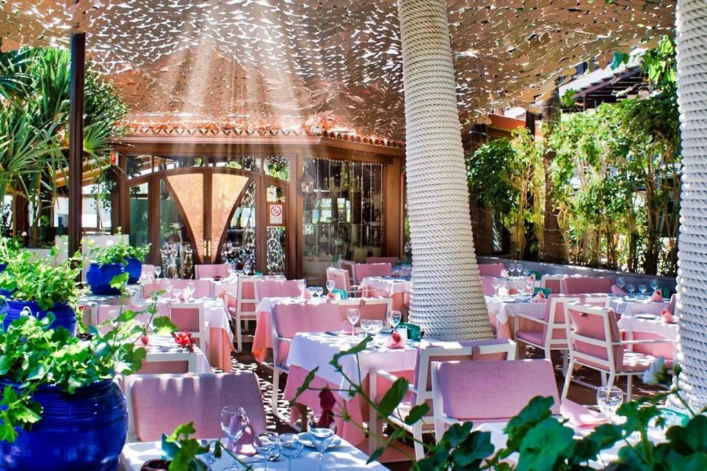Hotel Parque Tropical