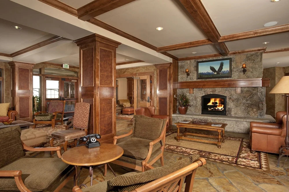 Luxurious 1 BR in River Run Village with Ski in ski out condo