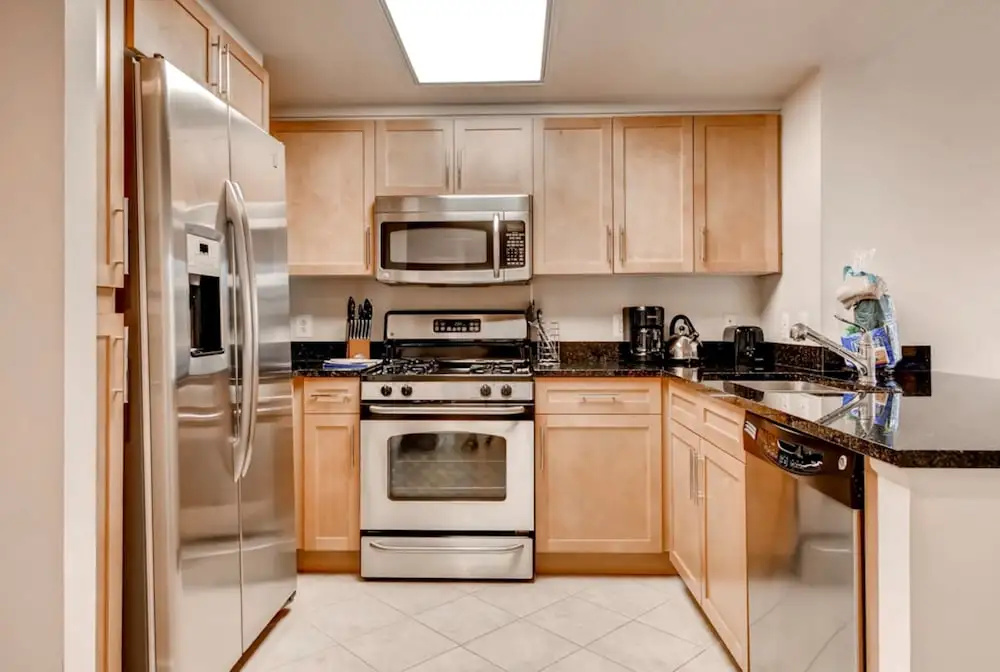 Bluebird Suites in Crystal City