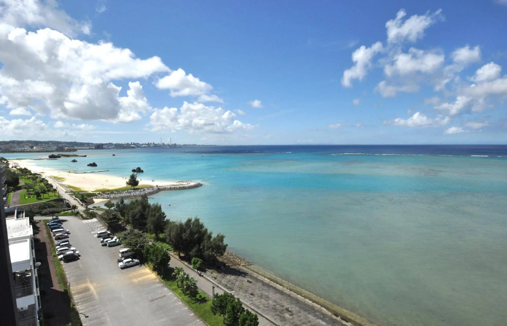 Beach Front Tower Mihama by DSH