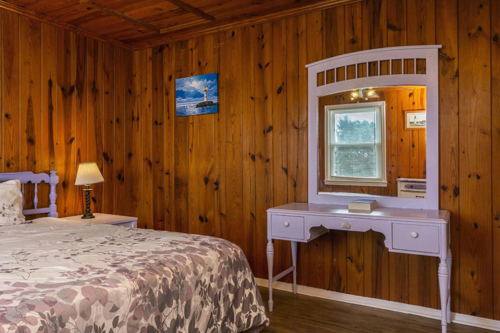 Jerseys Shore by Oak Island Accommodations