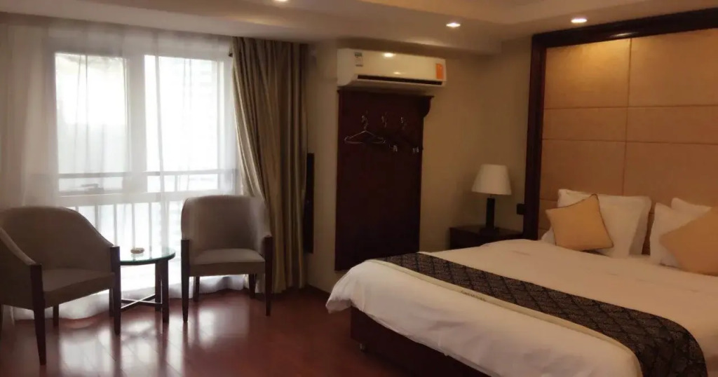 Tujia Somerset Xinhui Serviced Apartment