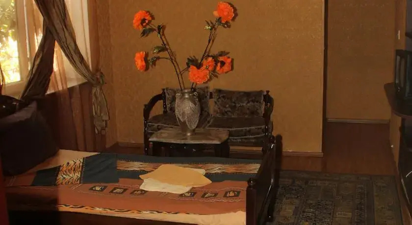 Diplomati Hotel