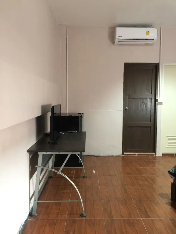 SMILE HOME GUESTHOUSE