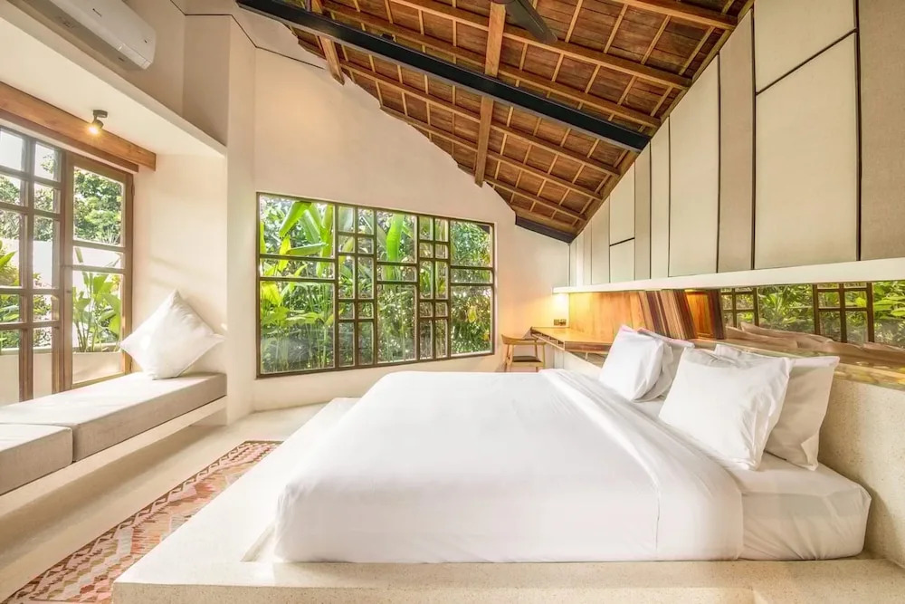 BA Villa 10 2 BR Stylish 2-br Villa With Pool 800m Canggu Beach