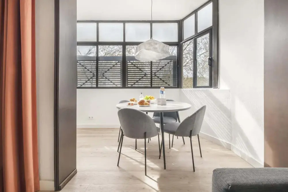 Comfy Apartment by Olala Homes