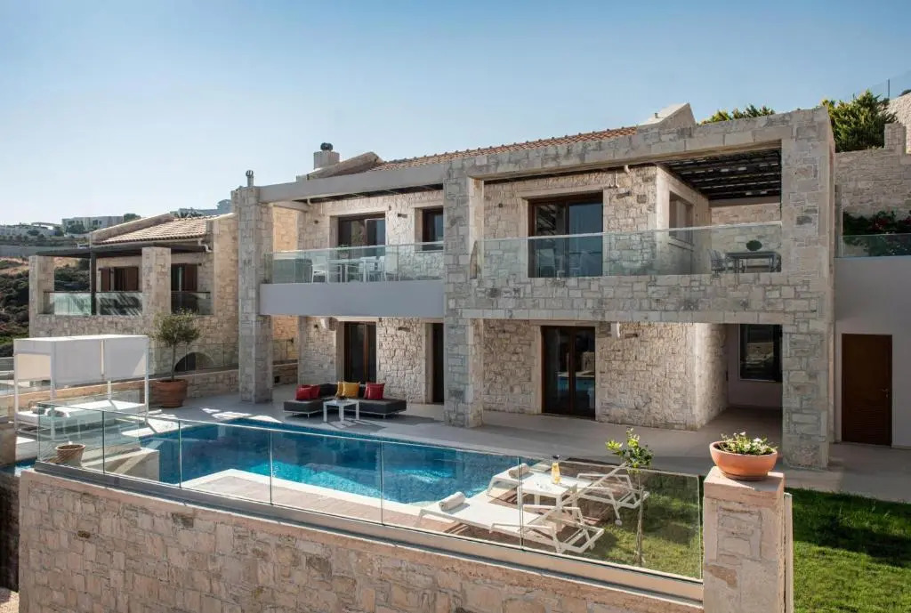 Omega House in Crete