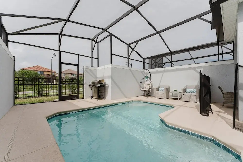 Dream 5Bd Storeylake Close to Disney