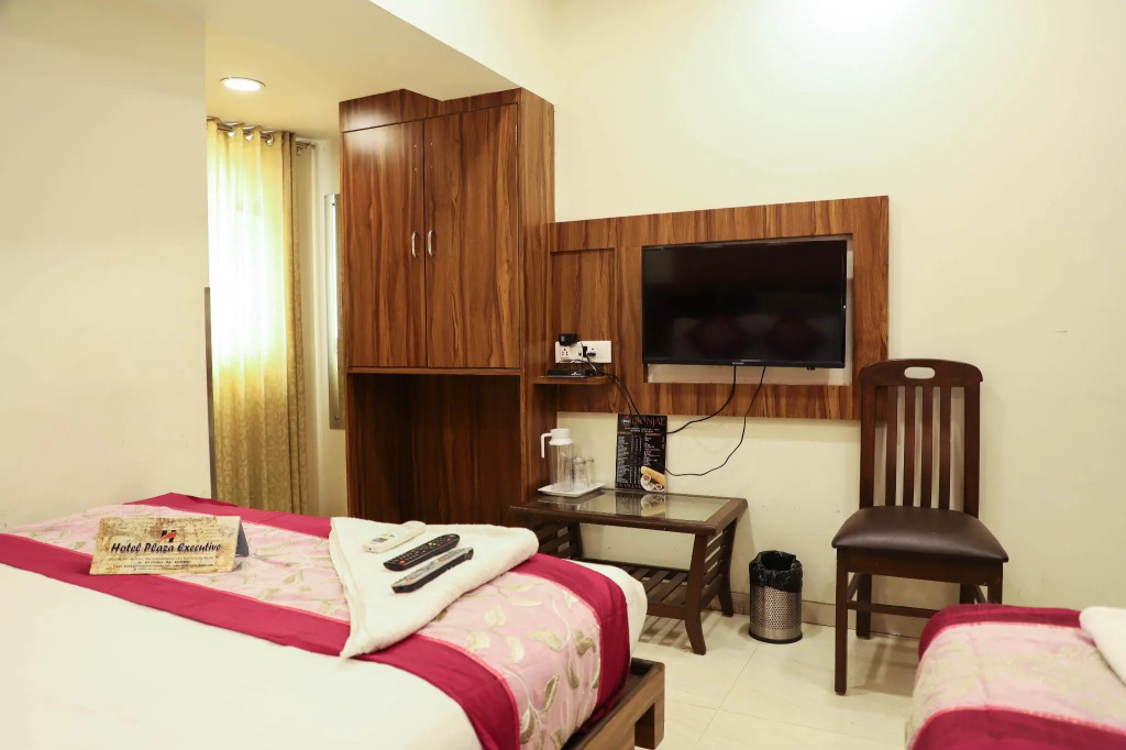 Hotel Plaza Executive Kurla