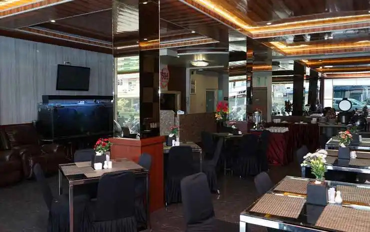 Ren'z Hotel