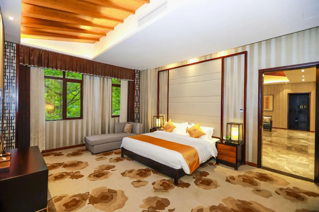 Yingbin Hotel