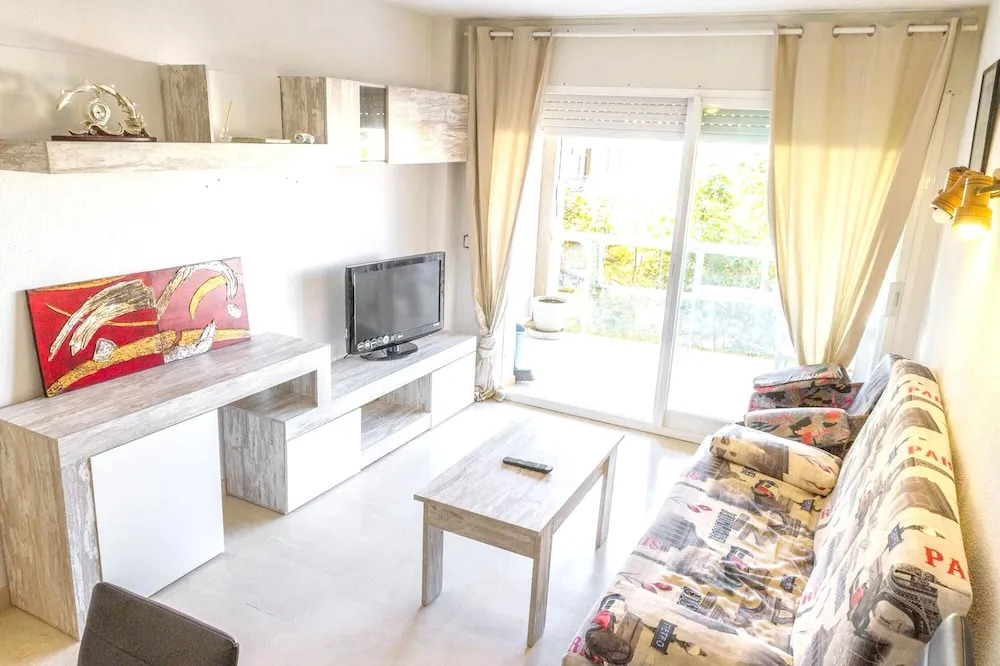 Apartment With one Bedroom in Salou, With Pool Access and Terrace - 40