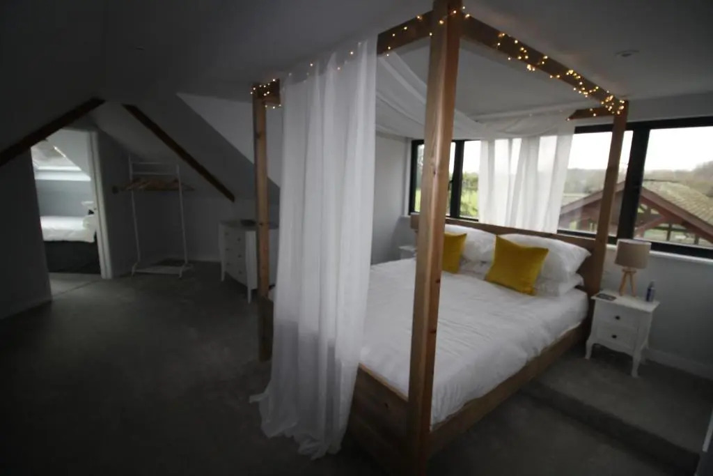 Ryefield Cottage - luxurious self-catered holiday cottage with a log burner