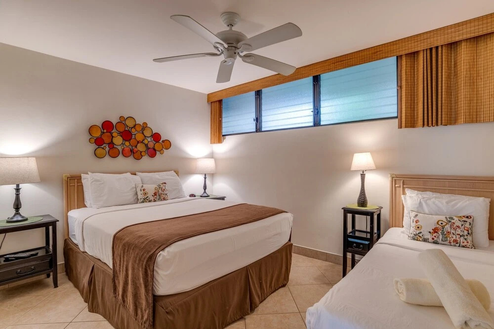 Papakea #g106 2 Bedroom Condo by RedAwning