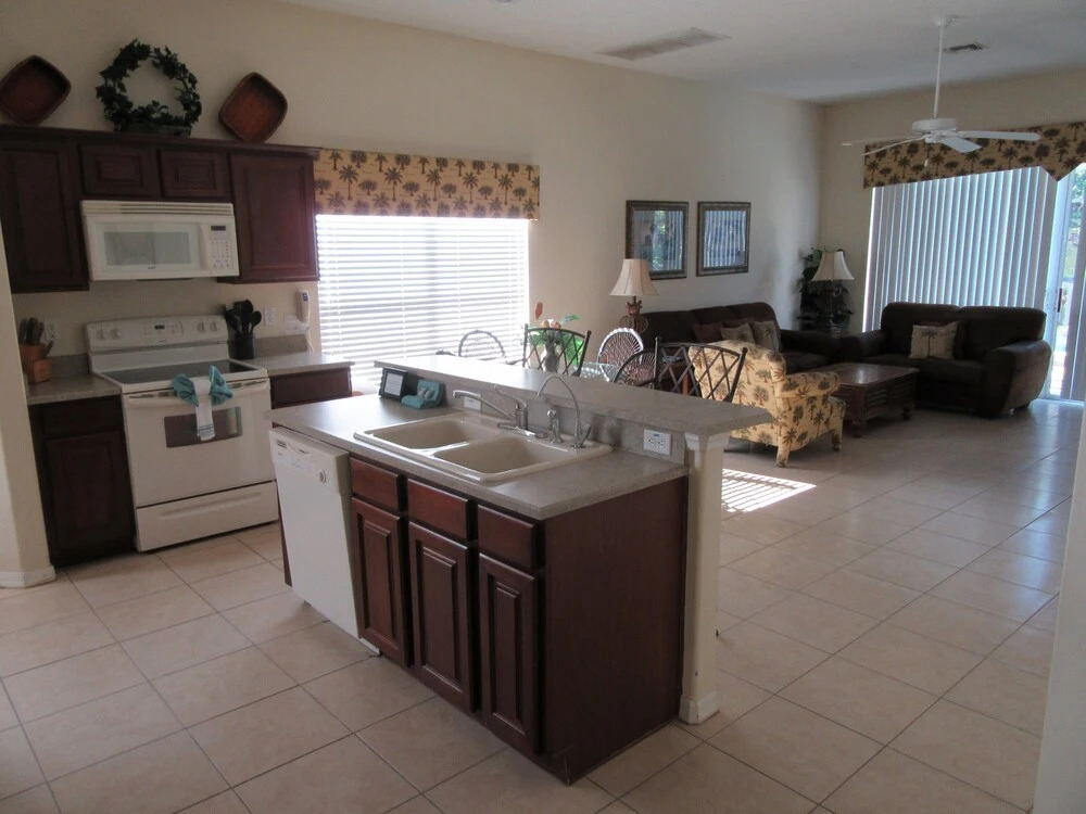 Glenbrook 5 Bed / 4 Bath Home