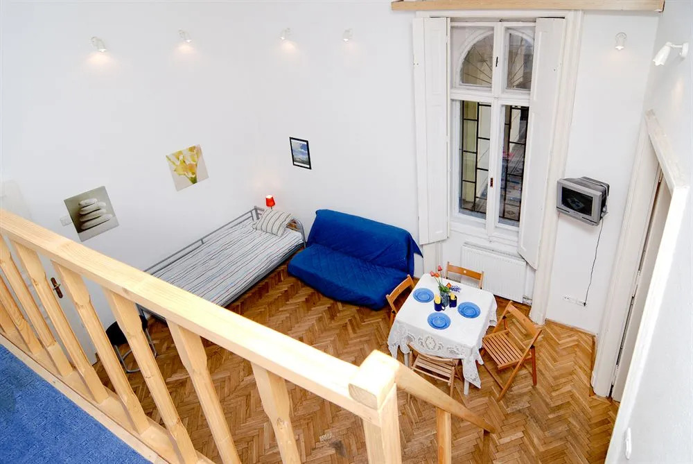 Opera residence