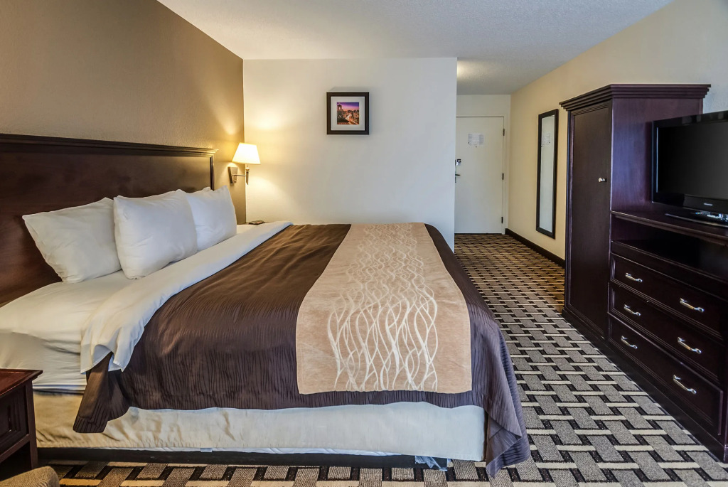 Comfort Inn & Suites