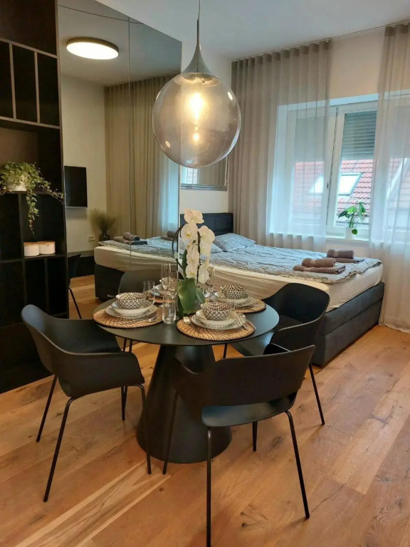 JU3 Apartments_GREY