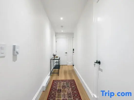 New Luxury 4BR Dunbar Home Near UBC & Kits | Sleeps 10 | Ideal for World Cup Guests