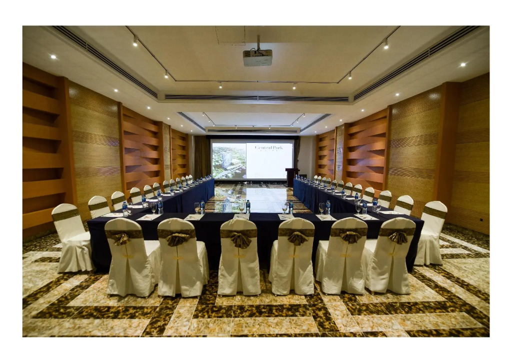 The Mira Central Park Hotel