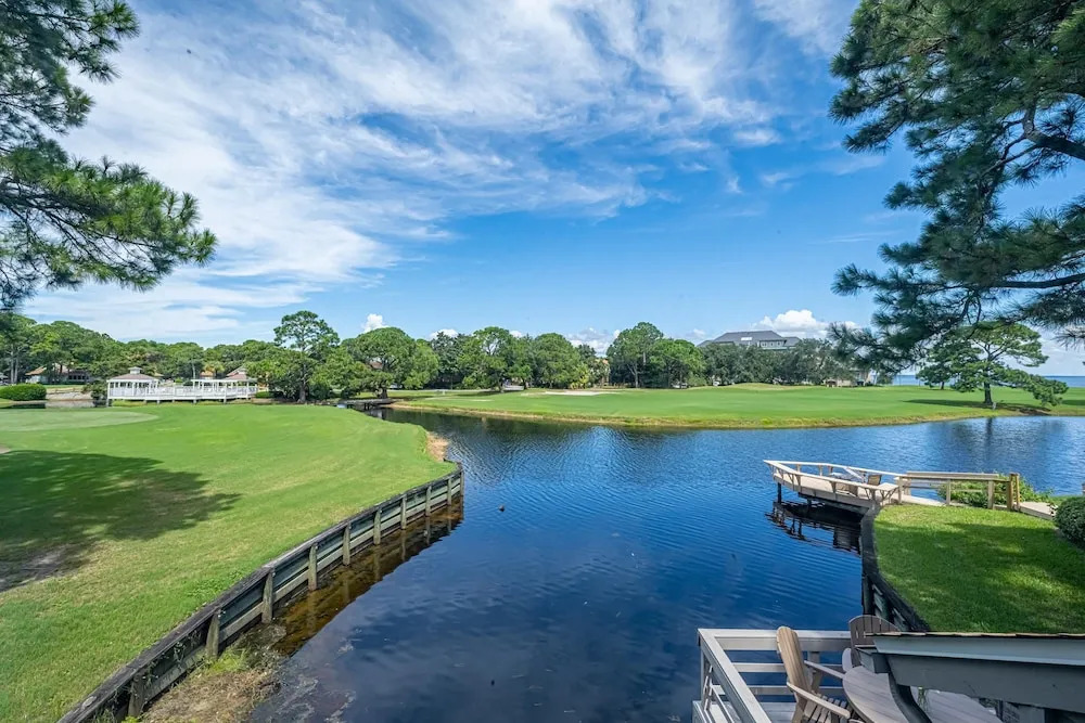 Fairways 266