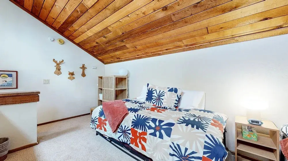 Mammoth Sierra Townhomes #25 3 Bedroom Condo