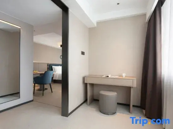 OKDAY Hotel (LUValley, Hunan International Economics University, Changsha)