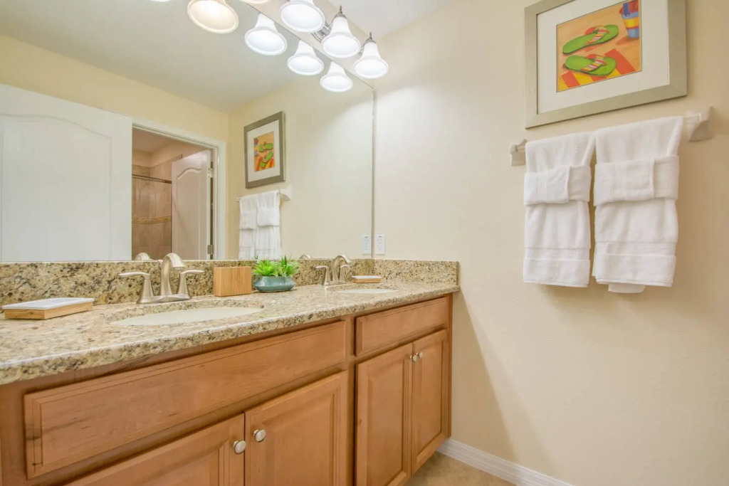 Pleasant home near Disney with private pool