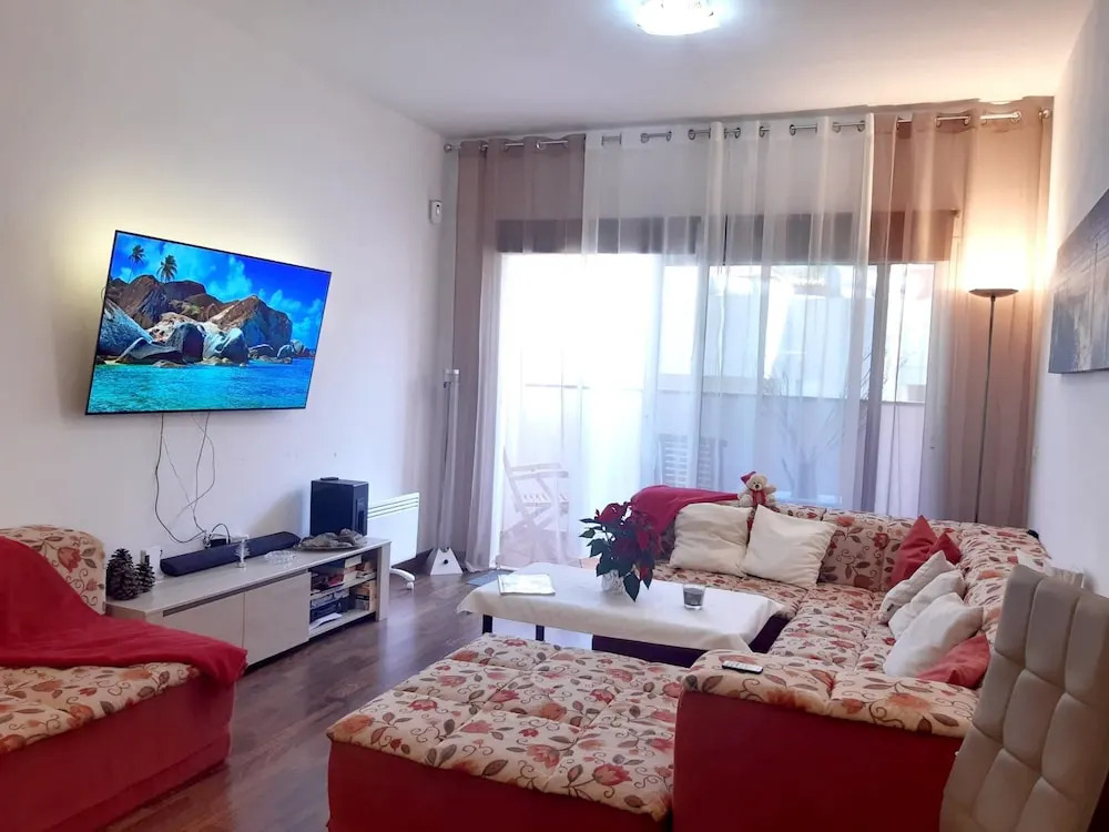 Apartment with 2 Bedrooms in Mogán, with Wonderful Mountain View, Balcony And Wifi
