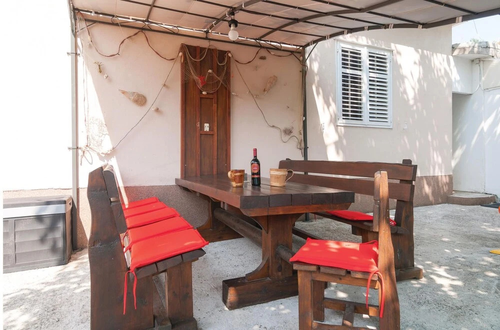3 Bedroom Beautiful Home In Seget Vranjica