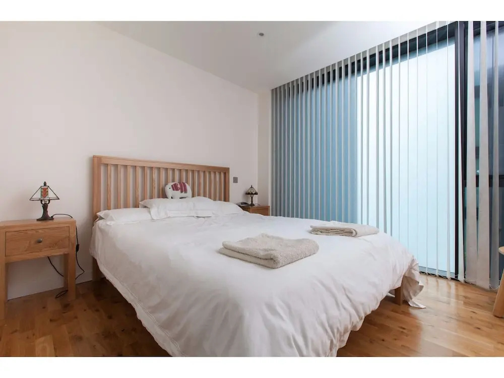 Elegant and Modern Apartment in Central Edinburgh